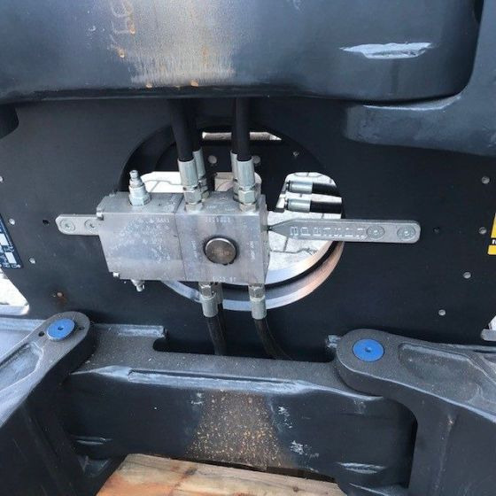 Cascade 360° Rotating Paper Roll Clamp - Clamp for Material handling equipment: picture 2 Cascade 360° Rotating Paper Roll Clamp - Clamp for Material handling equipment: picture 2