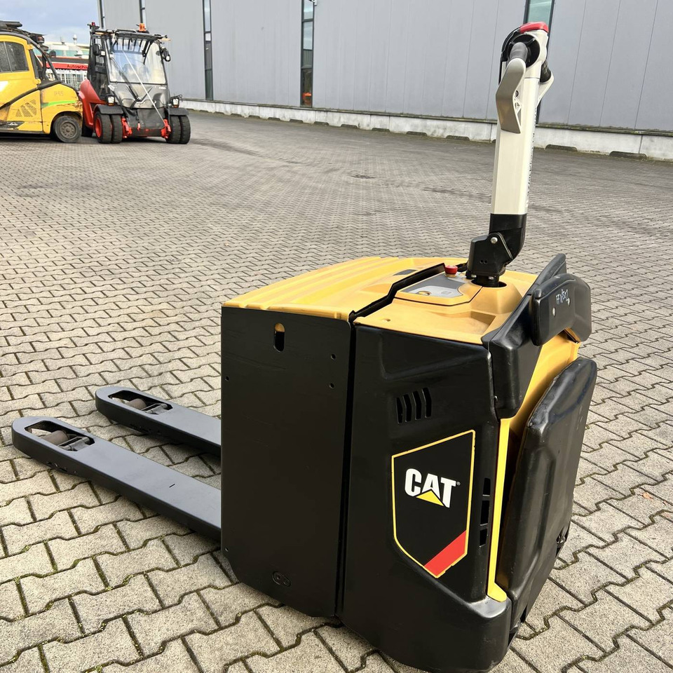 Caterpillar NPV20N2 - Pallet truck: picture 4 Caterpillar NPV20N2 - Pallet truck: picture 4