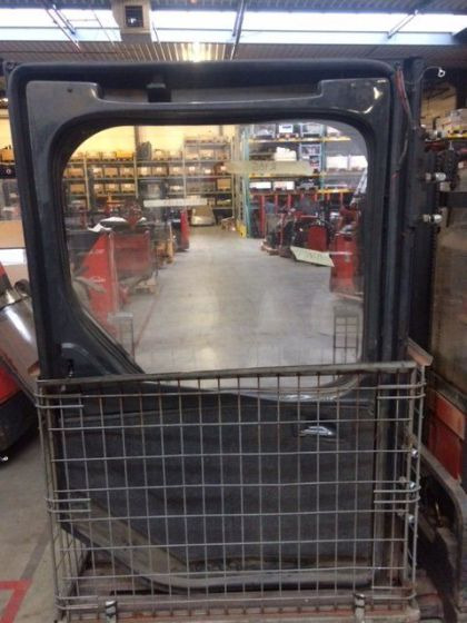 Complete door for Linde - Door and parts for Material handling equipment: picture 2 Complete door for Linde - Door and parts for Material handling equipment: picture 2