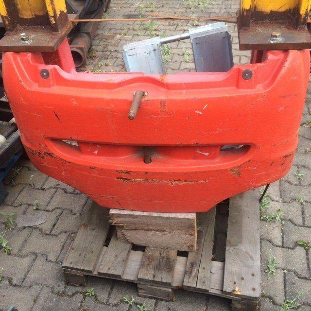 Counterweight for Linde E20PH Series 386 - Counterweight for Material handling equipment: picture 1 Counterweight for Linde E20PH Series 386 - Counterweight for Material handling equipment: picture 1