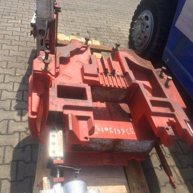 Counterweight for Linde E30-600S, Series 336-03 - Counterweight for Material handling equipment: picture 3 Counterweight for Linde E30-600S, Series 336-03 - Counterweight for Material handling equipment: picture 3