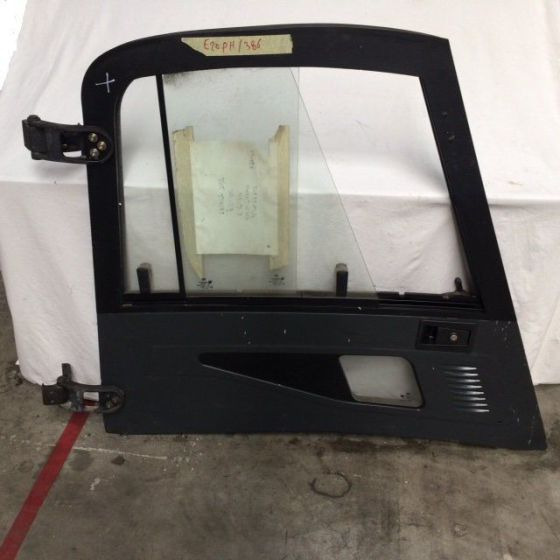 Door right for Linde series 386 - Door and parts for Material handling equipment: picture 2 Door right for Linde series 386 - Door and parts for Material handling equipment: picture 2
