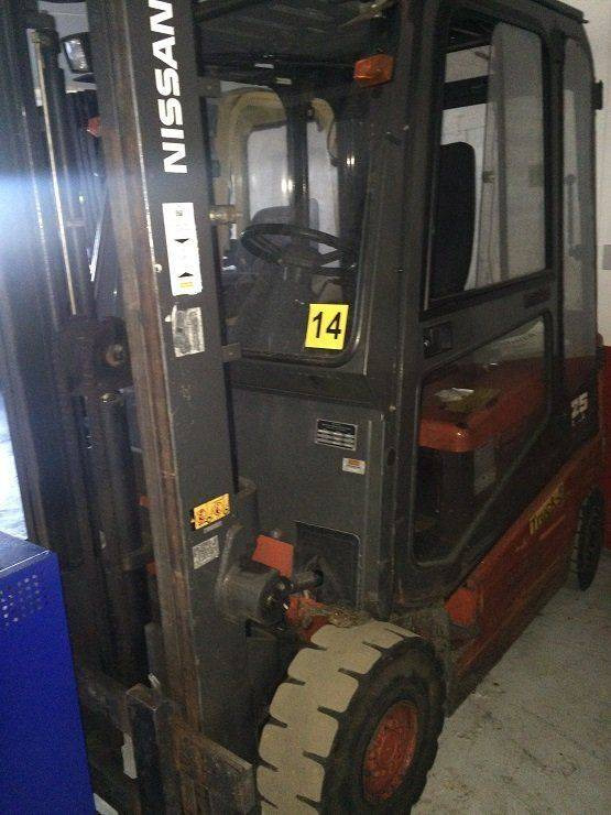 Full cabin for Nissan Q 02L25CU - Door and parts for Material handling equipment: picture 2 Full cabin for Nissan Q 02L25CU - Door and parts for Material handling equipment: picture 2