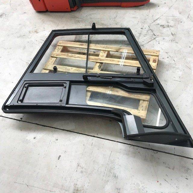 Left door for Linde series 387 - Door and parts for Material handling equipment: picture 3 Left door for Linde series 387 - Door and parts for Material handling equipment: picture 3