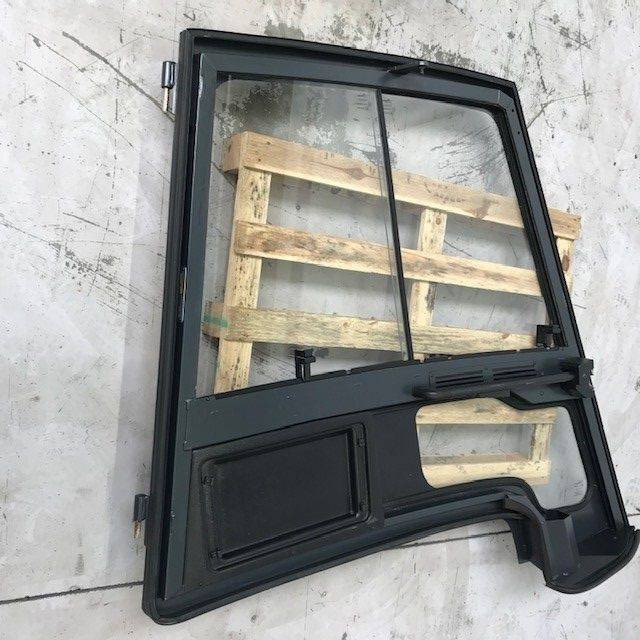 Left door for Linde series 387 - Door and parts for Material handling equipment: picture 4 Left door for Linde series 387 - Door and parts for Material handling equipment: picture 4