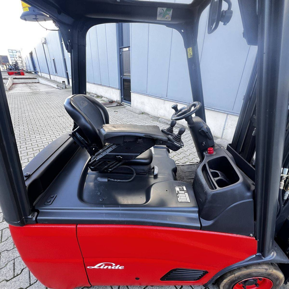 Linde E16 (386) - Electric forklift: picture 5 Linde E16 (386) - Electric forklift: picture 5