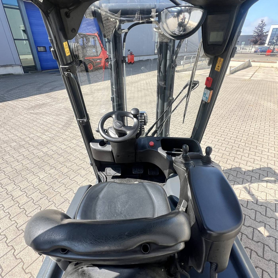 Linde E16PH (386-02) EVO - Electric forklift: picture 5 Linde E16PH (386-02) EVO - Electric forklift: picture 5