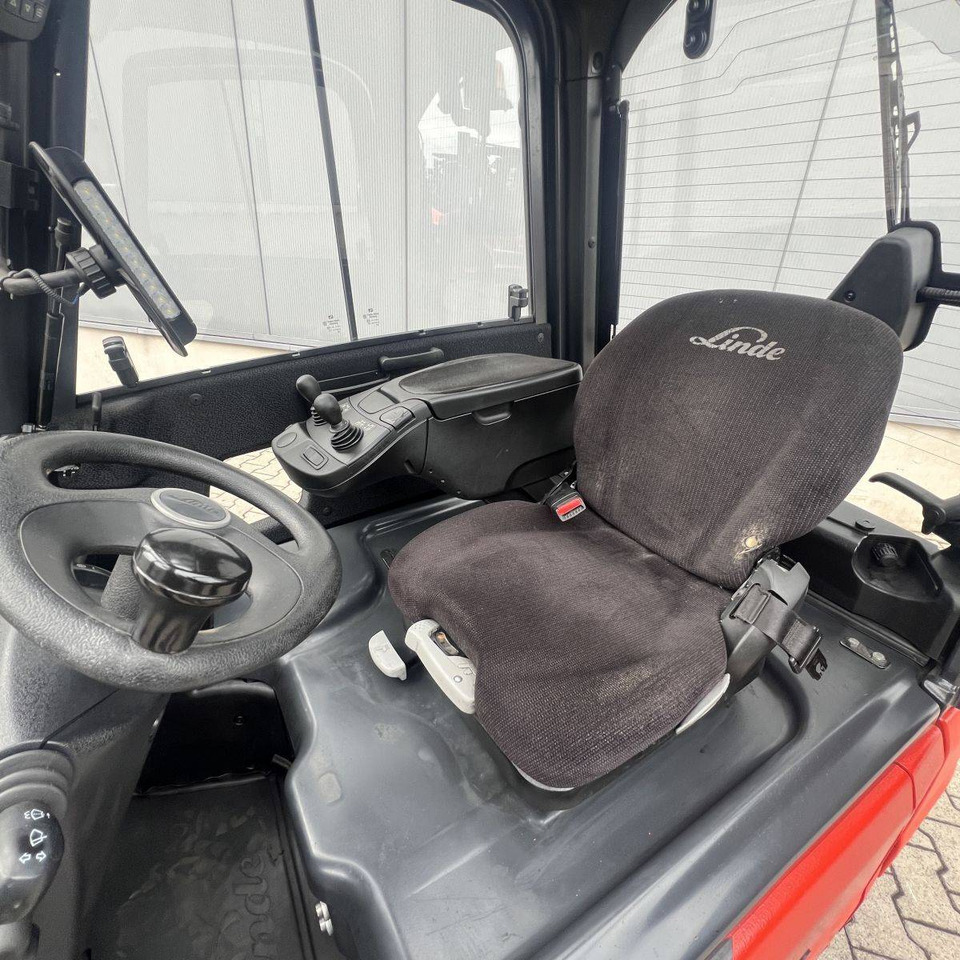 Linde E20PL (386-02) EVO - Electric forklift: picture 4 Linde E20PL (386-02) EVO - Electric forklift: picture 4