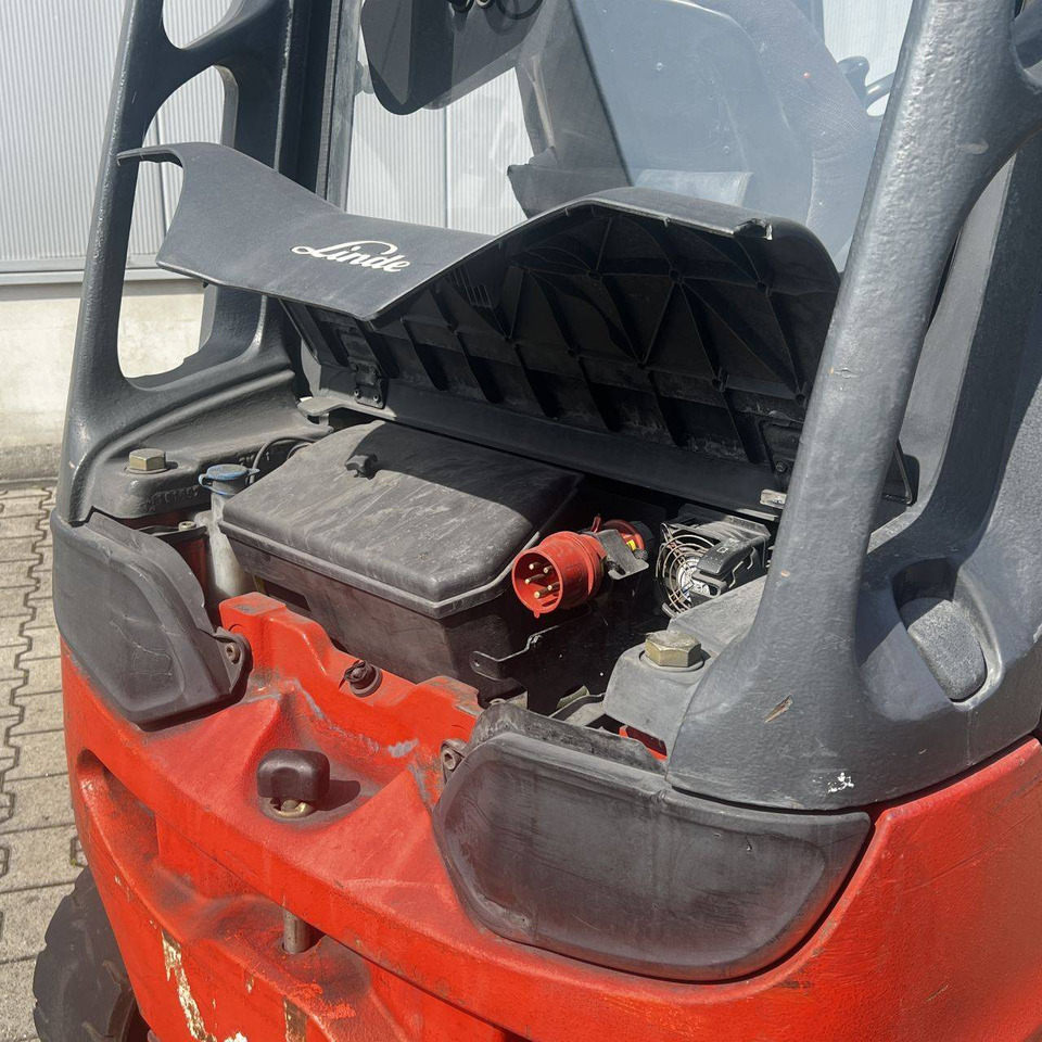 Electric forklift Linde E25-01 (387): picture 6