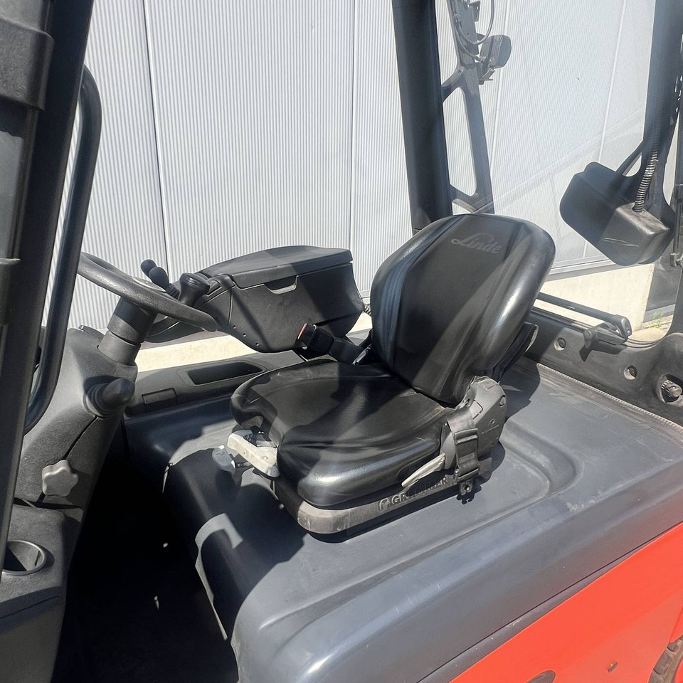 Linde E35L (387) - Electric forklift: picture 5 Linde E35L (387) - Electric forklift: picture 5