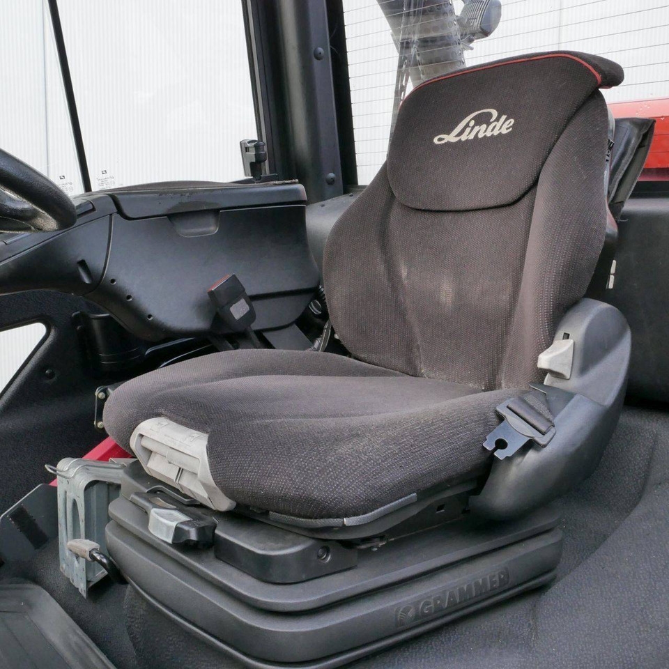 Linde H40T-02 EVO (394) - LPG forklift: picture 4 Linde H40T-02 EVO (394) - LPG forklift: picture 4