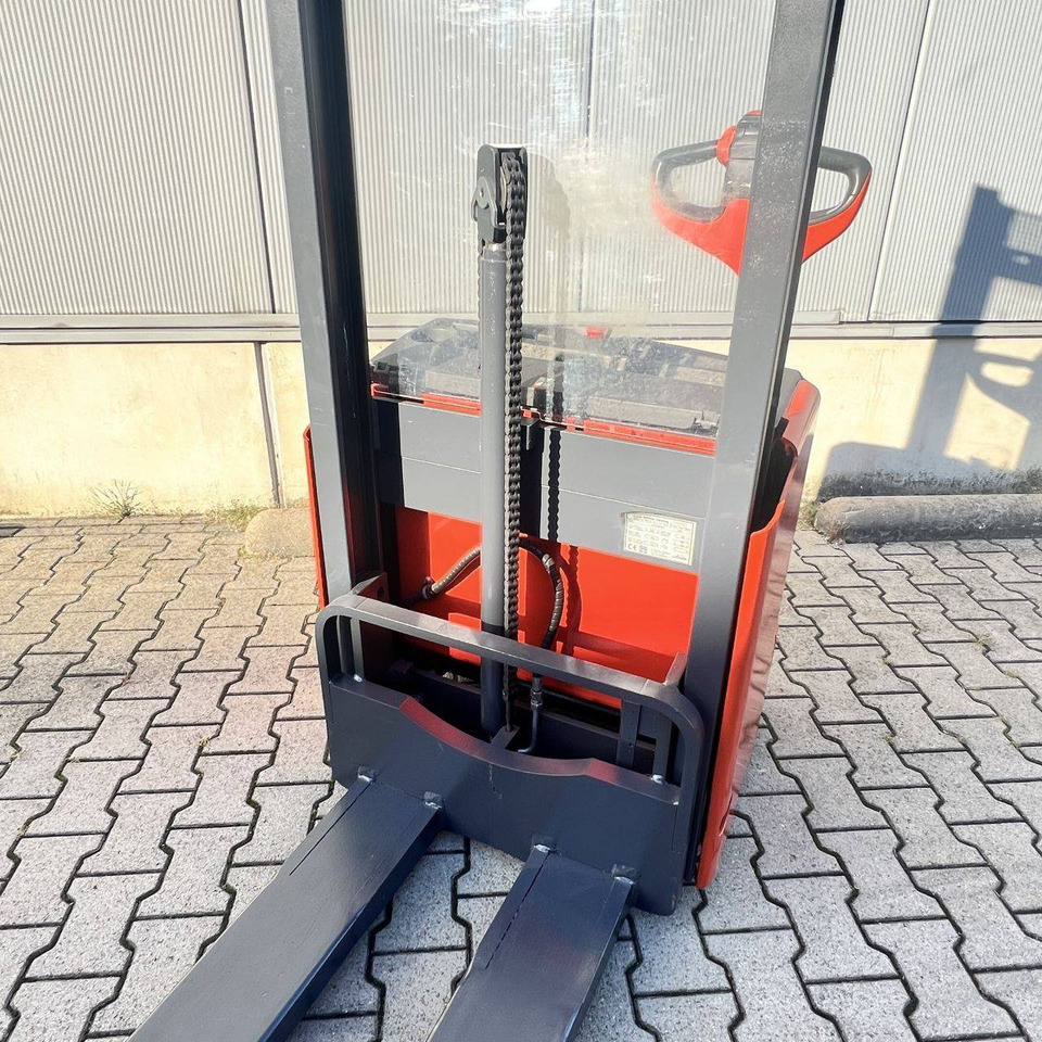 Stacker Linde L12 (1172): picture 11