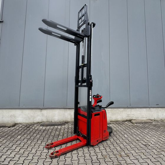Linde L12AP (133) - Stacker: picture 4 Linde L12AP (133) - Stacker: picture 4