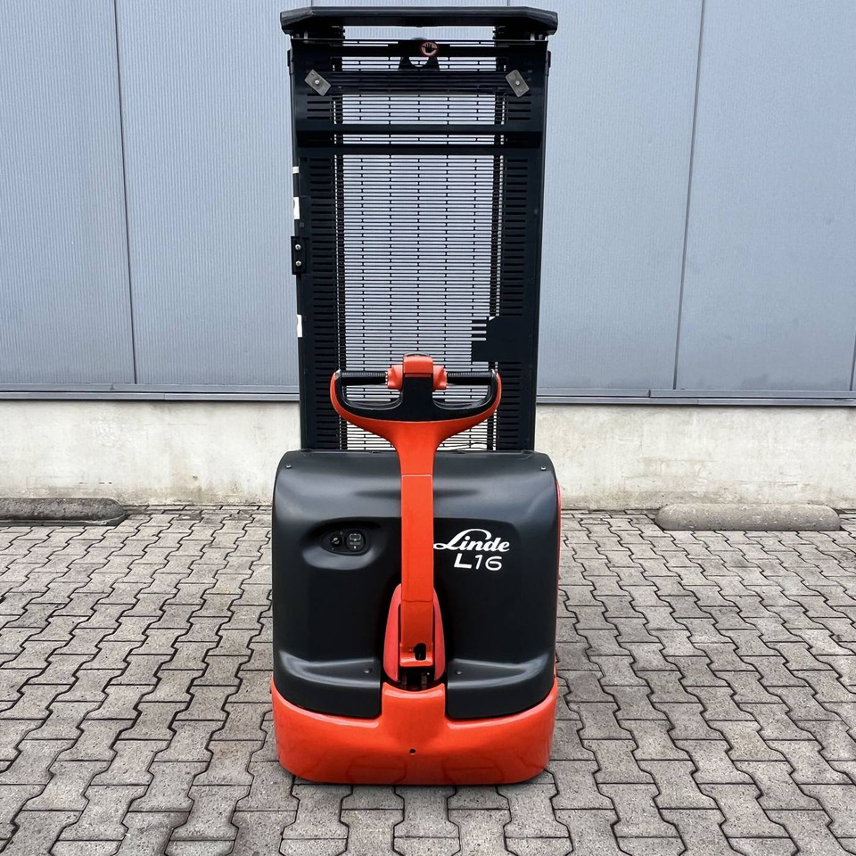 Linde L16 (372) - Stacker: picture 2 Linde L16 (372) - Stacker: picture 2