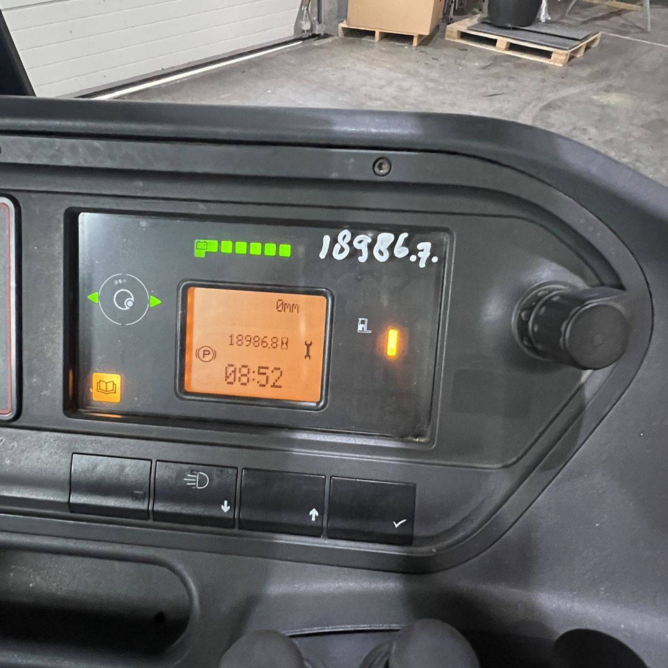 Reach truck Linde R14HD (1120): picture 8