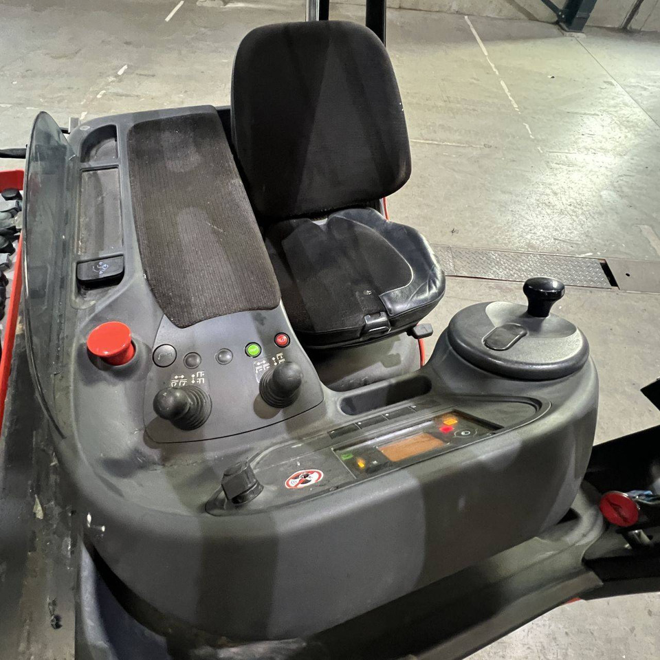 Linde R16 (1120) - Reach truck: picture 2 Linde R16 (1120) - Reach truck: picture 2