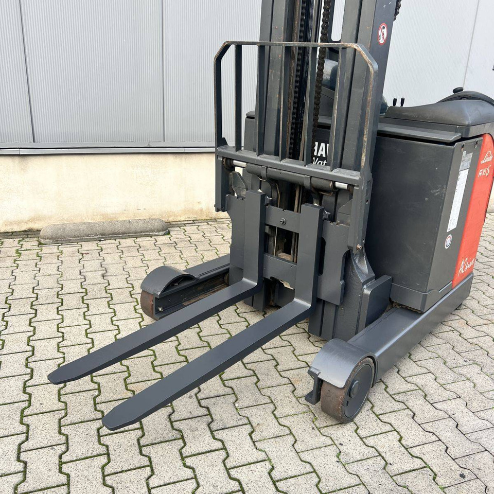Linde R16SHD-12 - Reach truck: picture 3 Linde R16SHD-12 - Reach truck: picture 3
