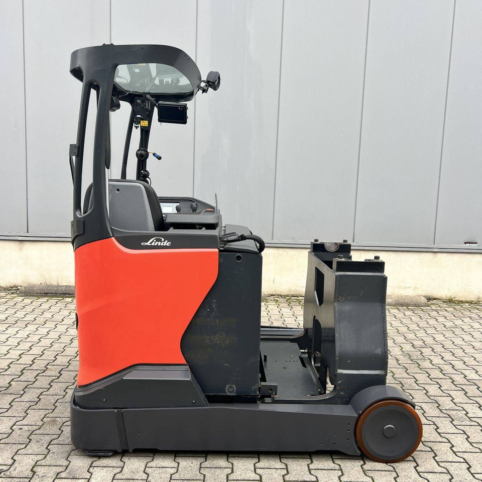 Linde R20 (1120) - Reach truck: picture 1 Linde R20 (1120) - Reach truck: picture 1