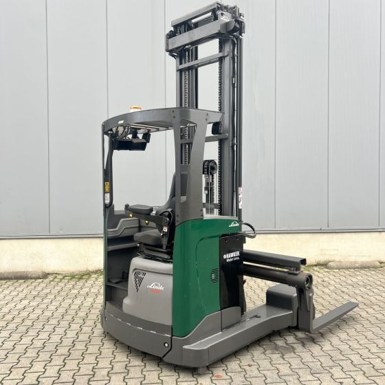 Linde R20F - 4-way reach truck: picture 1 Linde R20F - 4-way reach truck: picture 1