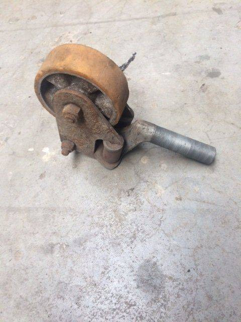 Roller for Linde T16L, Series 1152 - Steering for Material handling equipment: picture 1 Roller for Linde T16L, Series 1152 - Steering for Material handling equipment: picture 1
