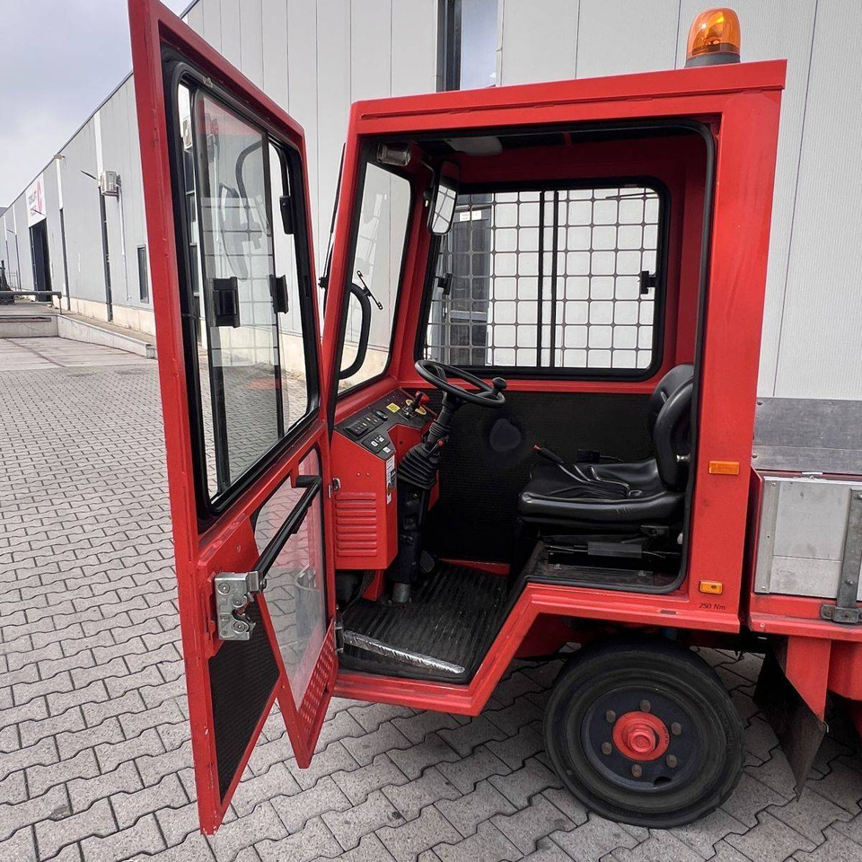 Volk EFW2 - Terminal tractor: picture 3 Volk EFW2 - Terminal tractor: picture 3