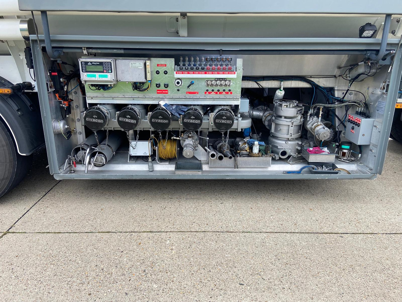 LAG - Tank semi-trailer: picture 5 LAG - Tank semi-trailer: picture 5