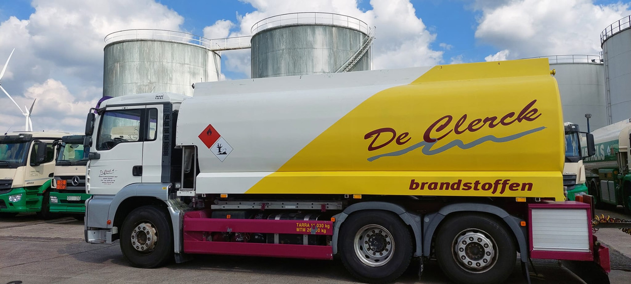 Tank truck MAN: picture 11