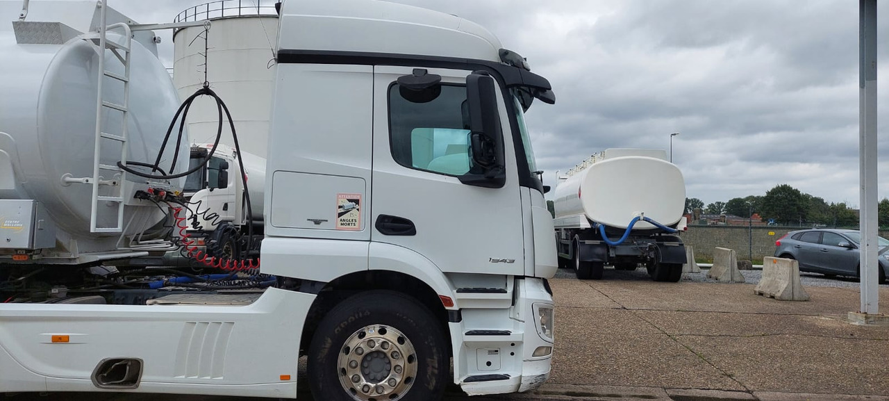 MERCEDES Actros - Tractor unit: picture 4 MERCEDES Actros - Tractor unit: picture 4