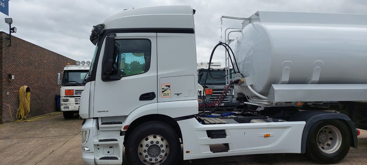 MERCEDES Actros - Tractor unit: picture 5 MERCEDES Actros - Tractor unit: picture 5