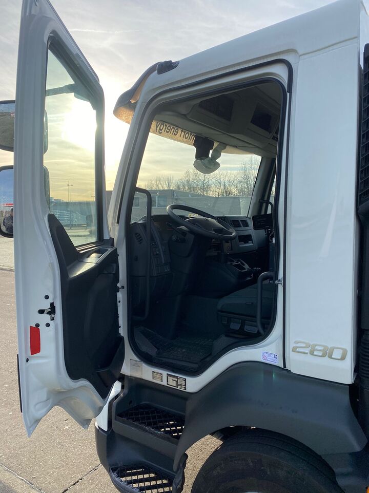 VOLVO FL - Tank truck: picture 5 VOLVO FL - Tank truck: picture 5