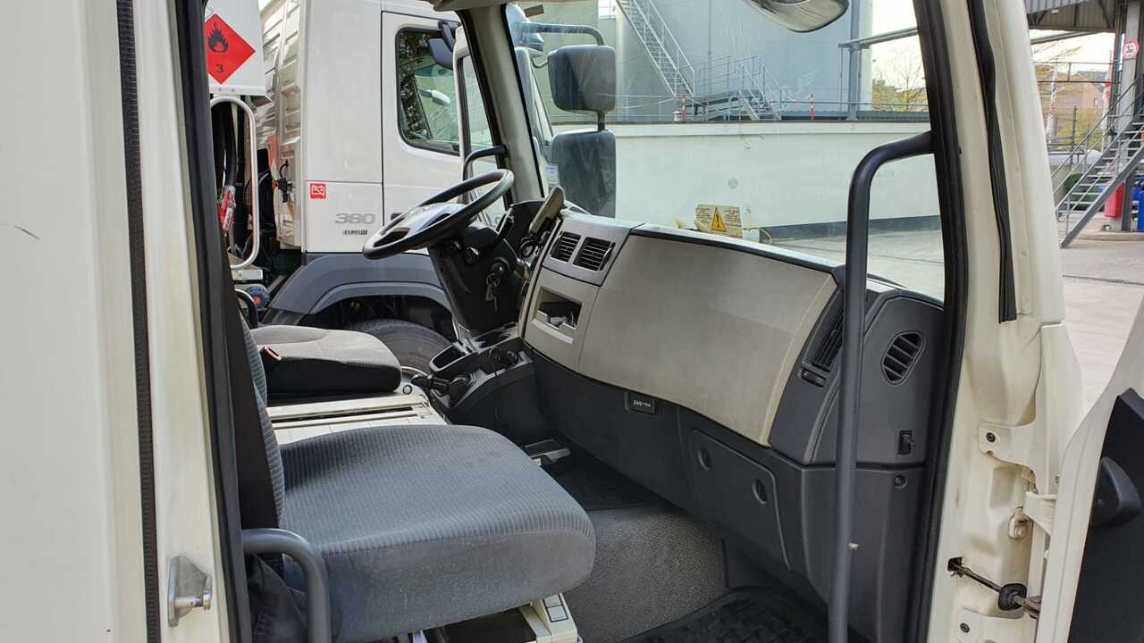 VOLVO FL - Tank truck: picture 3 VOLVO FL - Tank truck: picture 3