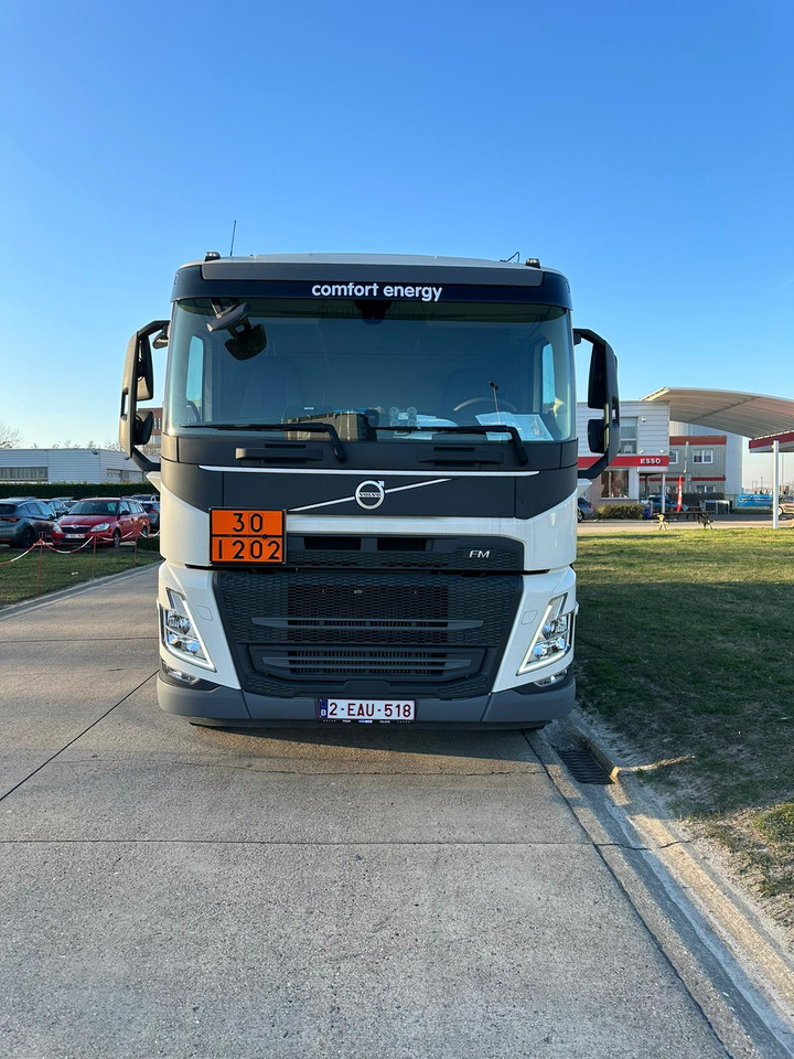 VOLVO FM - Tank truck: picture 4 VOLVO FM - Tank truck: picture 4