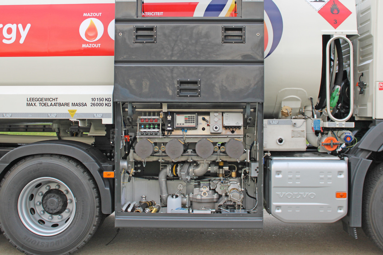 VOLVO FM - Tank truck: picture 2 VOLVO FM - Tank truck: picture 2