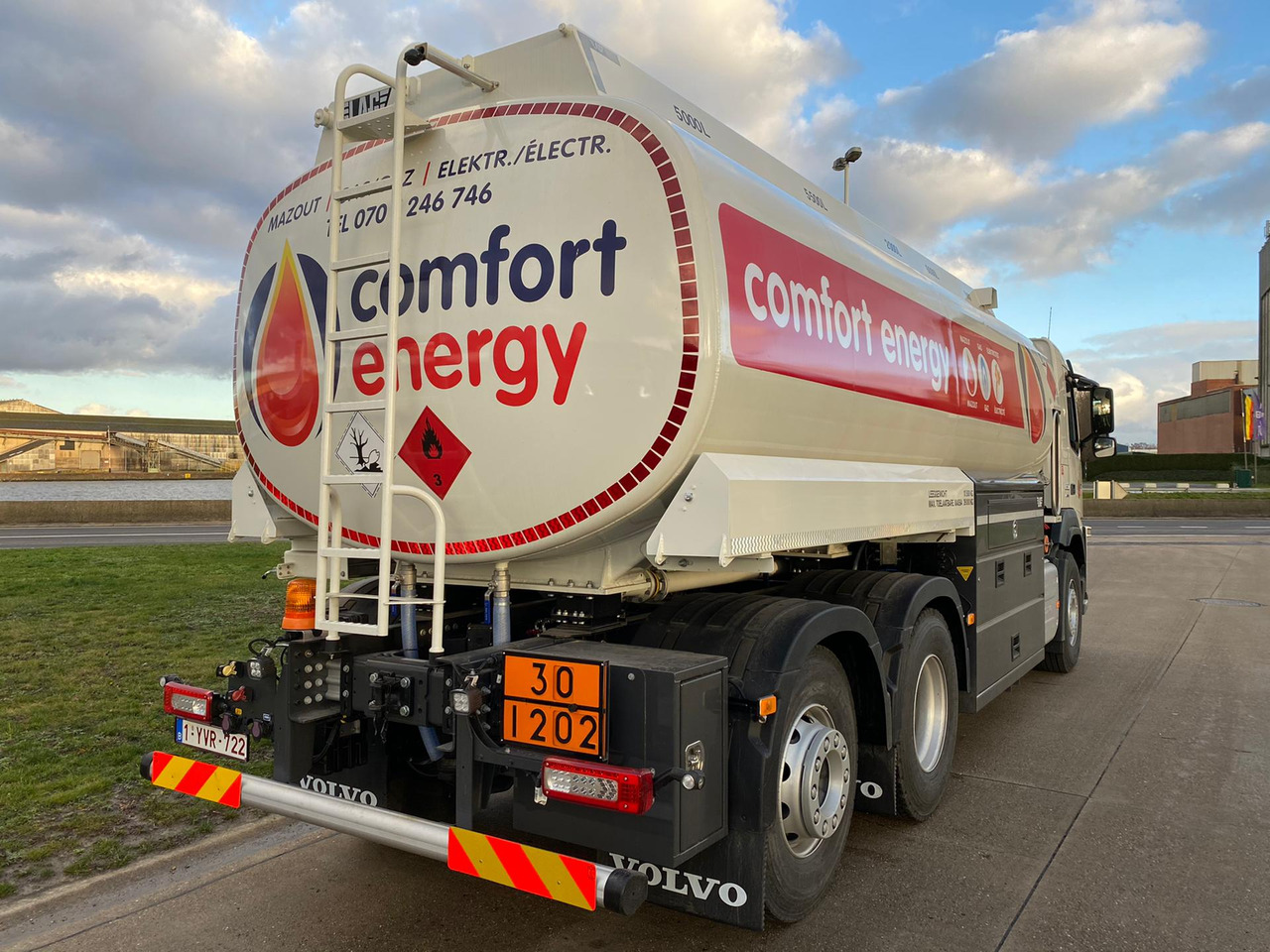 Lease a VOLVO FM VOLVO FM: picture 7 Lease a VOLVO FM VOLVO FM: picture 7