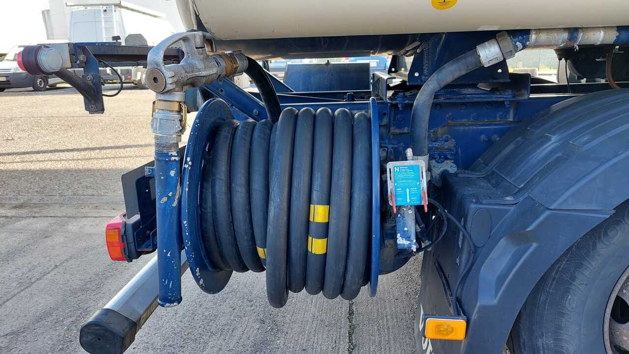 VOLVO FM - Tank truck: picture 3 VOLVO FM - Tank truck: picture 3