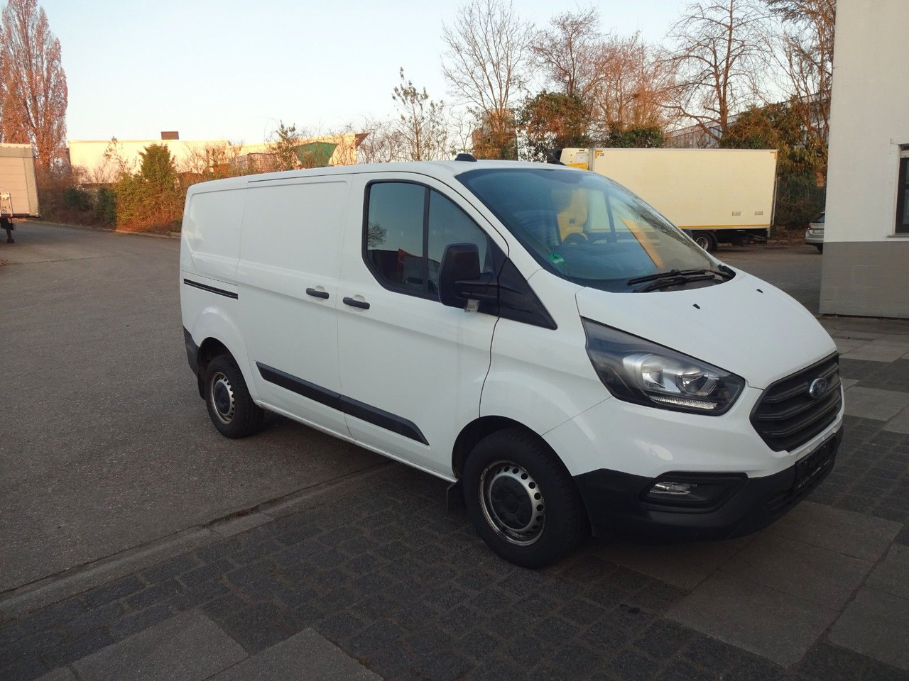 Ford Transit Custom Kasten 280 L1H1, PDC - Passenger van: picture 3 Ford Transit Custom Kasten 280 L1H1, PDC - Passenger van: picture 3