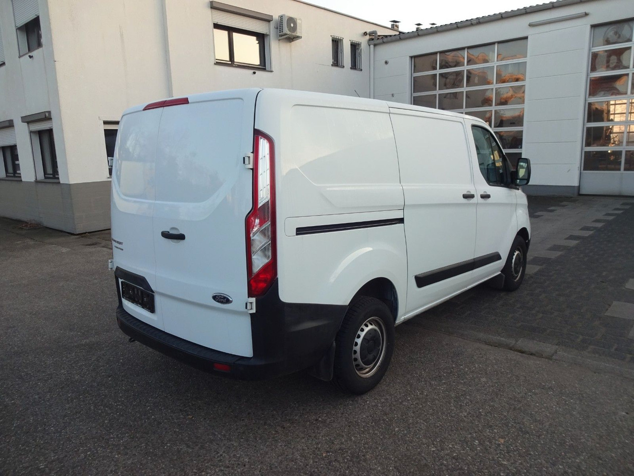 Ford Transit Custom Kasten 280 L1H1, PDC - Passenger van: picture 5 Ford Transit Custom Kasten 280 L1H1, PDC - Passenger van: picture 5