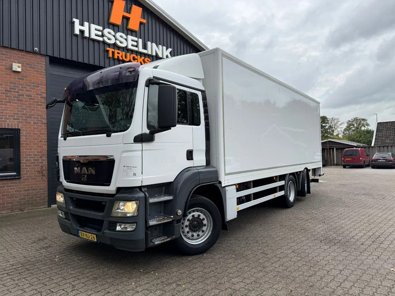 MAN TGS 26.320 Koffer Stuuras AHK 2500KG LBW 580.347KM! NL Truck - Box truck: picture 1 MAN TGS 26.320 Koffer Stuuras AHK 2500KG LBW 580.347KM! NL Truck - Box truck: picture 1