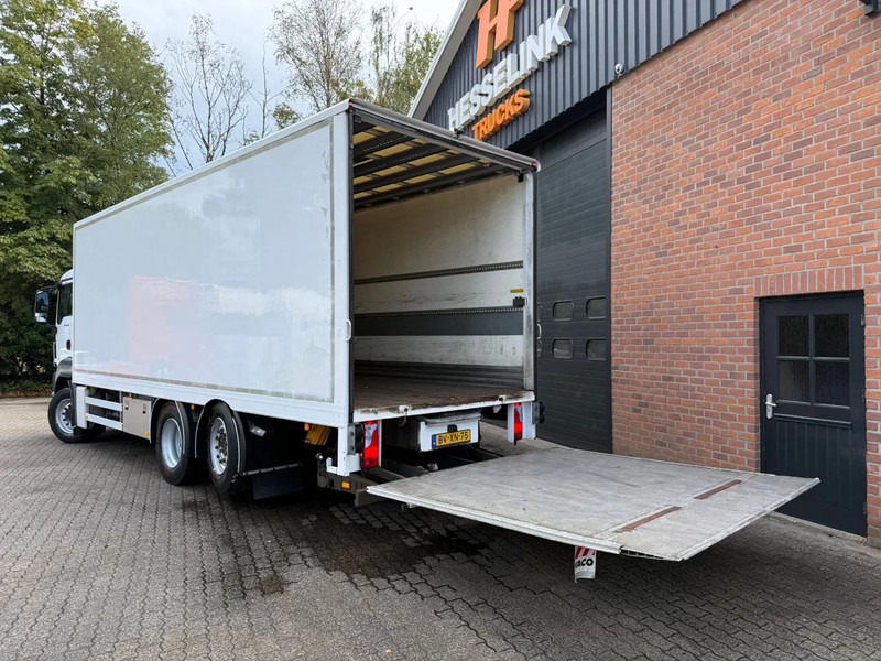MAN TGS 26.320 Koffer Stuuras AHK 3.000KG LBW 267.965KM! NL Truck - Box truck: picture 4 MAN TGS 26.320 Koffer Stuuras AHK 3.000KG LBW 267.965KM! NL Truck - Box truck: picture 4