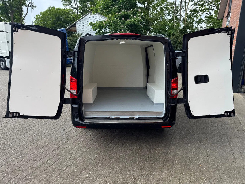 Mercedes-Benz Vito 114 CDI AUT Lang Airco Navi Leder Isolierte kasten APK 02/2026 261.710KM - Small van: picture 5 Mercedes-Benz Vito 114 CDI AUT Lang Airco Navi Leder Isolierte kasten APK 02/2026 261.710KM - Small van: picture 5