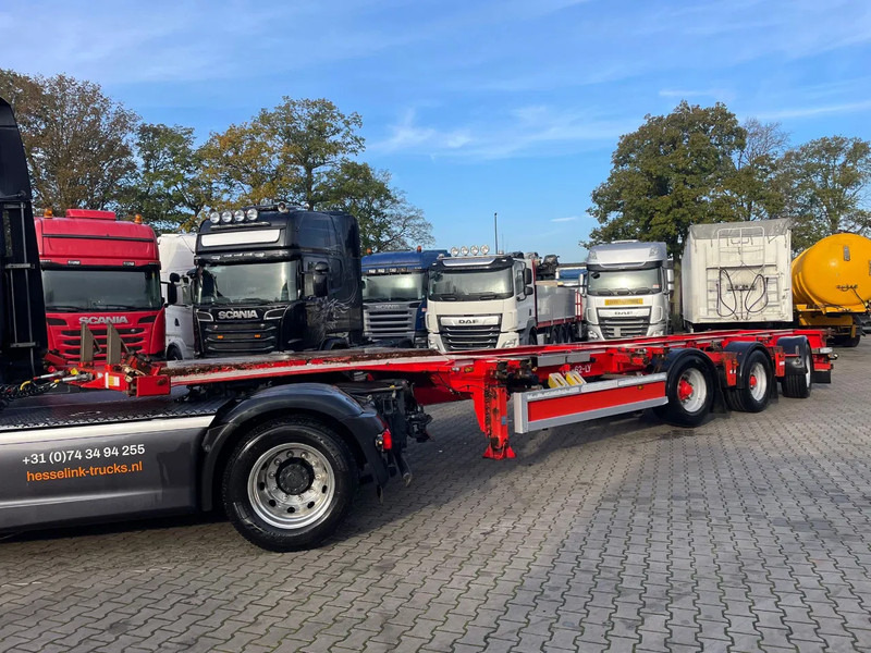 Renders ROC 16.27CC X-Steering 2x 20 40 45 FT HC Stuuras Liftas Banden 70% - Container transporter/ Swap body semi-trailer: picture 1 Renders ROC 16.27CC X-Steering 2x 20 40 45 FT HC Stuuras Liftas Banden 70% - Container transporter/ Swap body semi-trailer: picture 1