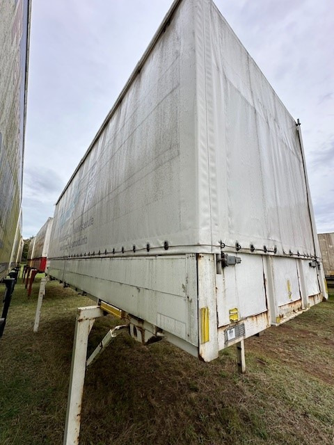Ackermann-Fruehauf Wechselpritsche mit Bordwänden und Plane BDF System 7.150 mm - Curtainside swap body: picture 2 Ackermann-Fruehauf Wechselpritsche mit Bordwänden und Plane BDF System 7.150 mm - Curtainside swap body: picture 2