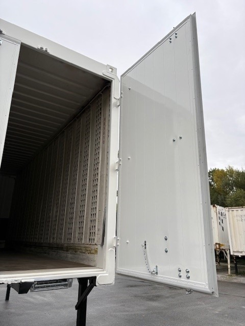 Krone BDF-System 7.450 mm lang, LACK NEU!! - Shipping container: picture 2 Krone BDF-System 7.450 mm lang, LACK NEU!! - Shipping container: picture 2