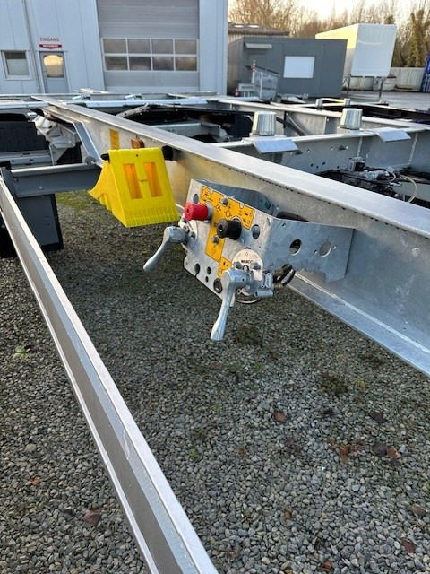 Container transporter/ Swap body trailer Schmitz Cargobull BDF-System, Standard, ohne Zulassung.: picture 7 Container transporter/ Swap body trailer Schmitz Cargobull BDF-System, Standard, ohne Zulassung.: picture 7