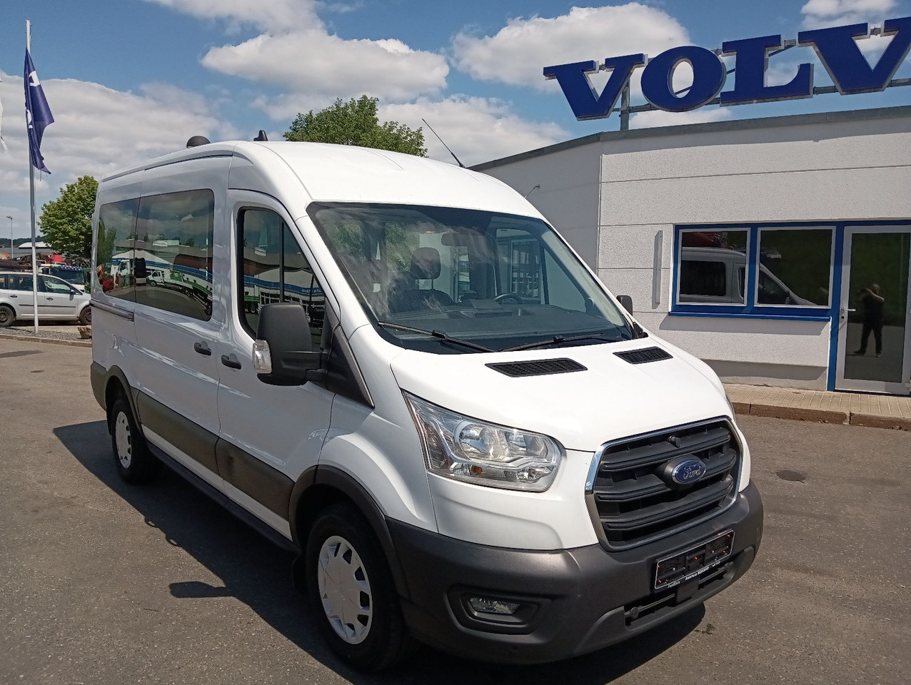 Ford Transit Kombi 350 L2 Trend 9-Sitzer 2xHeizung/Kl - Passenger van, Combi van: picture 2 Ford Transit Kombi 350 L2 Trend 9-Sitzer 2xHeizung/Kl - Passenger van, Combi van: picture 2