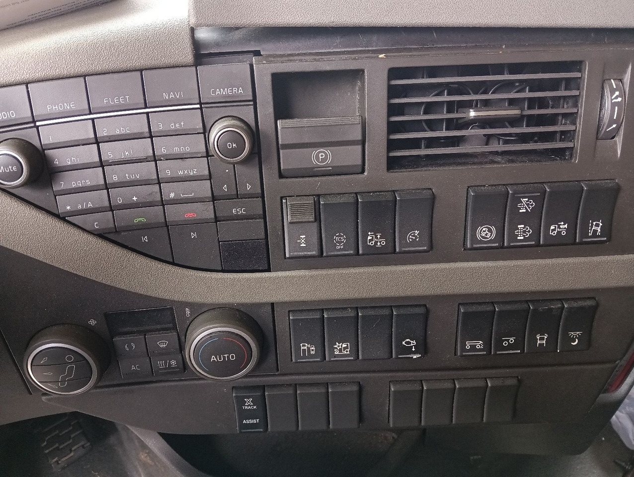 Tractor unit Volvo FH 500 4x2T X-Track Globe I-PARC HydraulikUNFALL: picture 14
