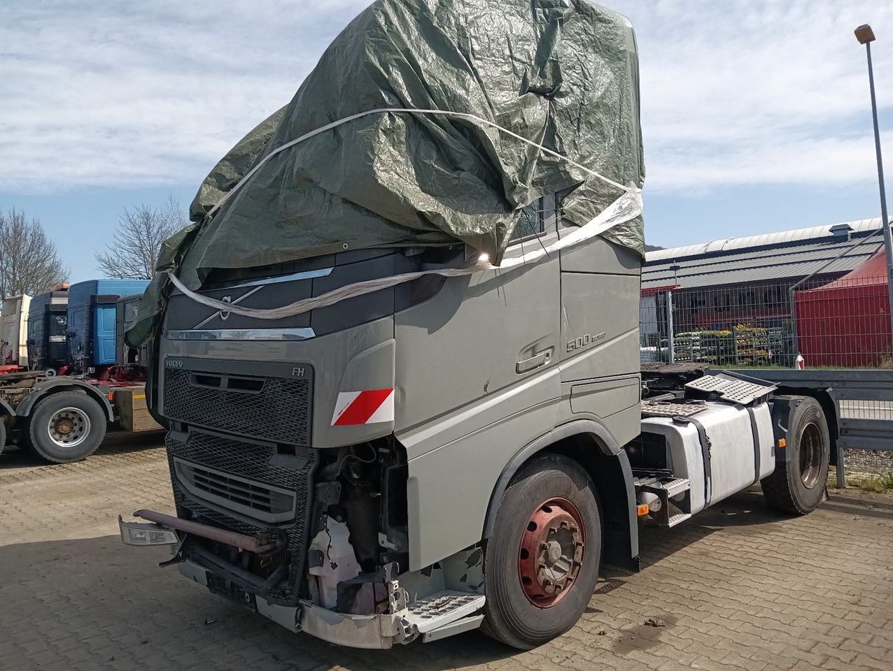 Volvo FH 500 Globe CRAWLER Hydr.,Luft/Luft Motor läuft - Tractor unit: picture 1 Volvo FH 500 Globe CRAWLER Hydr.,Luft/Luft Motor läuft - Tractor unit: picture 1