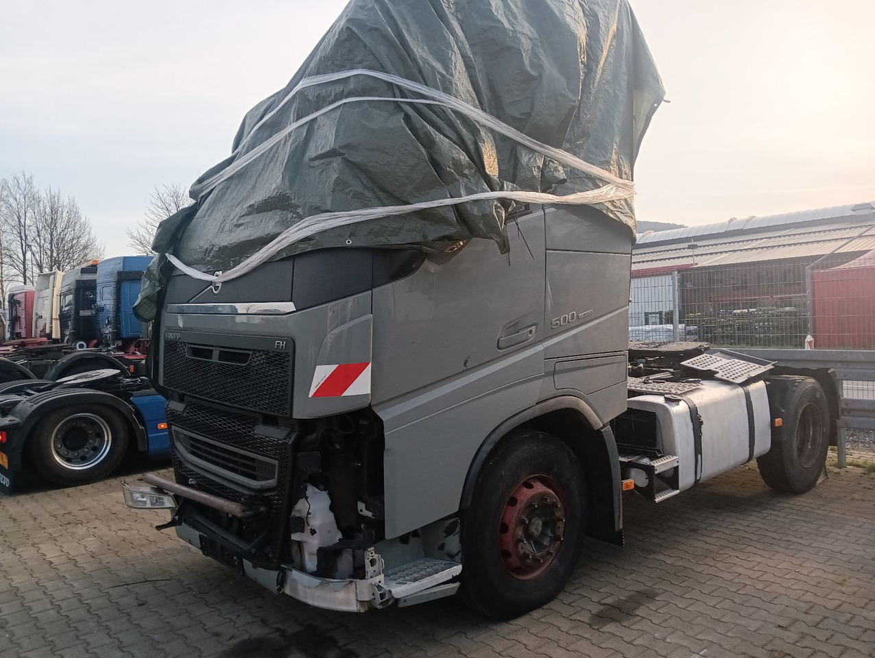 Volvo FH 500 Globe CRAWLER Hydr.,Luft/Luft Motor läuft - Tractor unit: picture 4 Volvo FH 500 Globe CRAWLER Hydr.,Luft/Luft Motor läuft - Tractor unit: picture 4