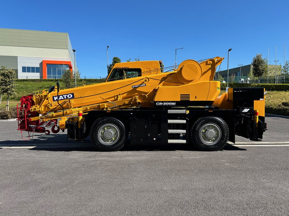 KATO CR-200Ri - 20 Ton City Crane - Like New Consition - Mobile crane: picture 4 KATO CR-200Ri - 20 Ton City Crane - Like New Consition - Mobile crane: picture 4