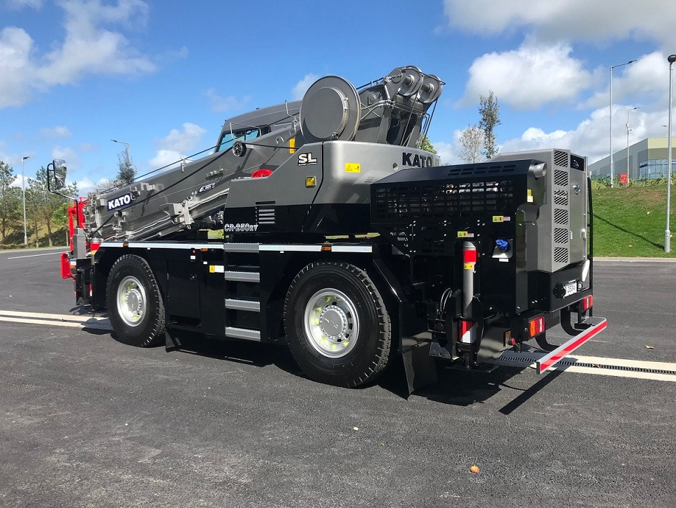 KATO CR-250Rv - 25 Ton City Crane - Mobile crane: picture 4 KATO CR-250Rv - 25 Ton City Crane - Mobile crane: picture 4